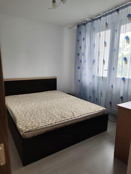 Apartament cu 2 camere semidecomandat în Micro 19