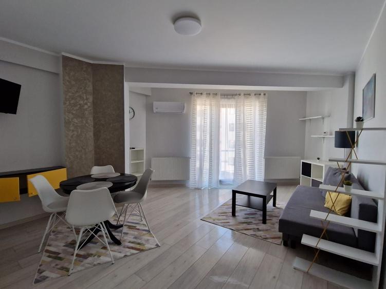 Apartament cu 2 camere decomandat în Exterior Vest