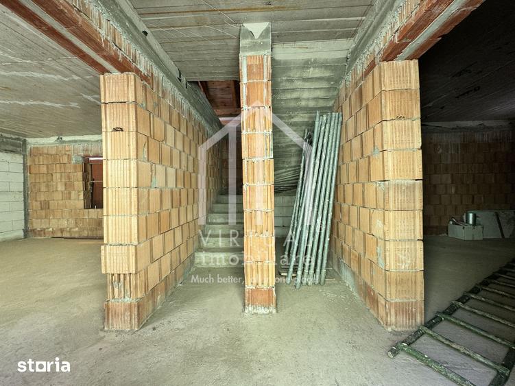 Casă cu 6 camere cu Teren 218 Mp în Central