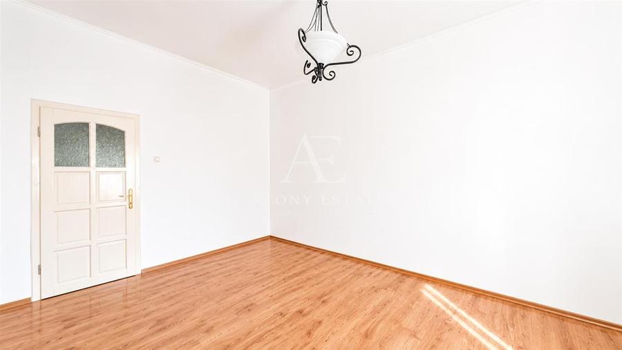 Casă individuală cu 5 camere cu Teren 206 Mp în Ultracentral