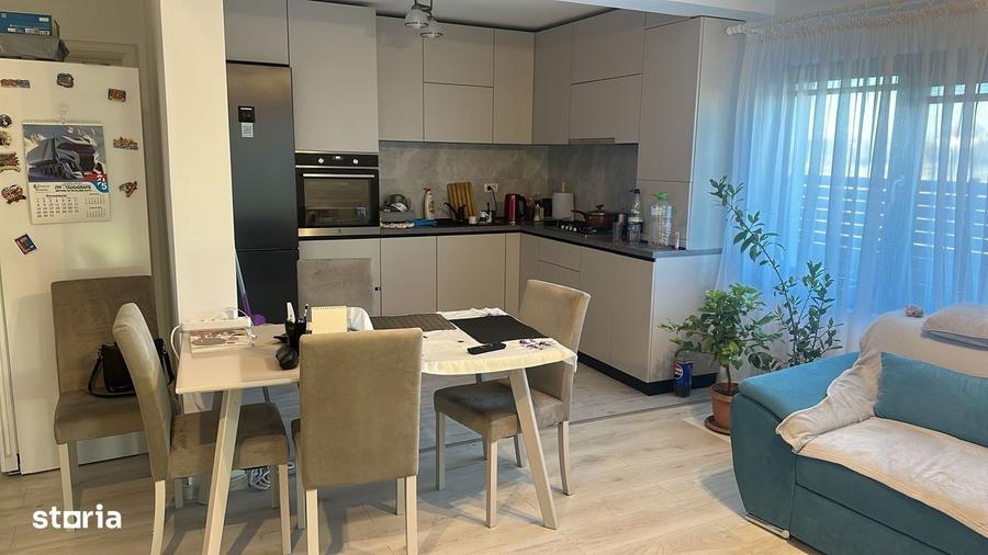 Casă cu 3 camere cu Teren 400 Mp în Bradu