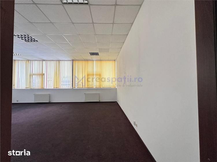 Spațiu comercial, de 500 mp, în Miroslava