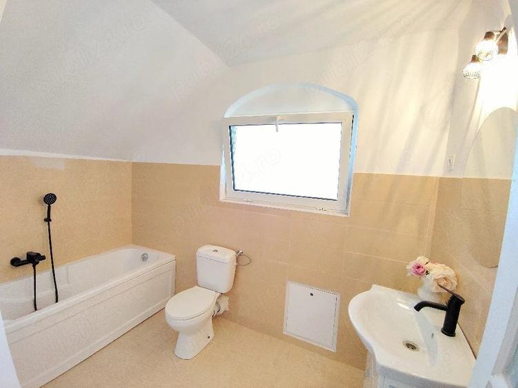 Casă cu Teren 300 Mp în Central