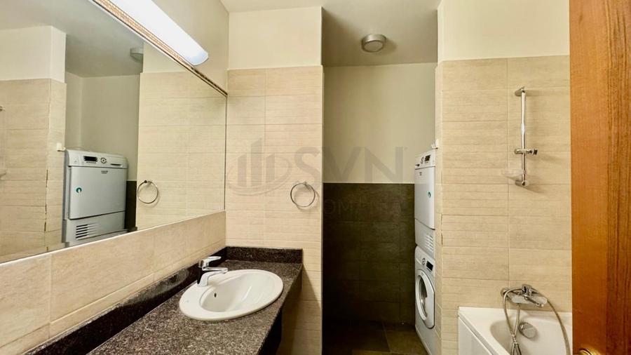 Apartament cu 4 camere semidecomandat, mobilat în Ștefan cel Mare