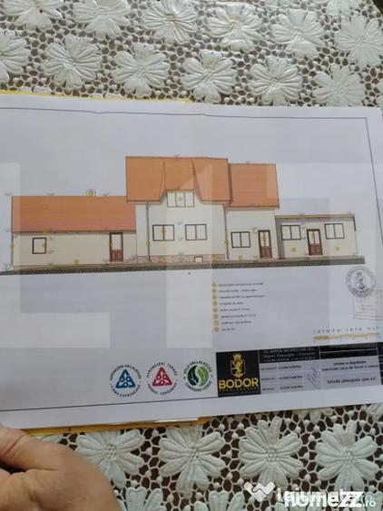 Casă cu 5 camere cu Teren 1337 Mp în Belin