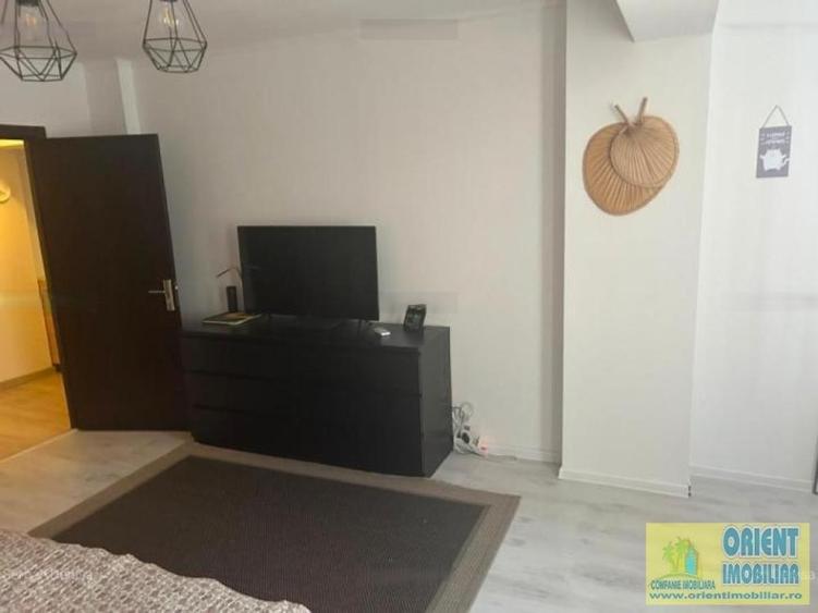 Apartament cu 2 camere decomandat în Energia