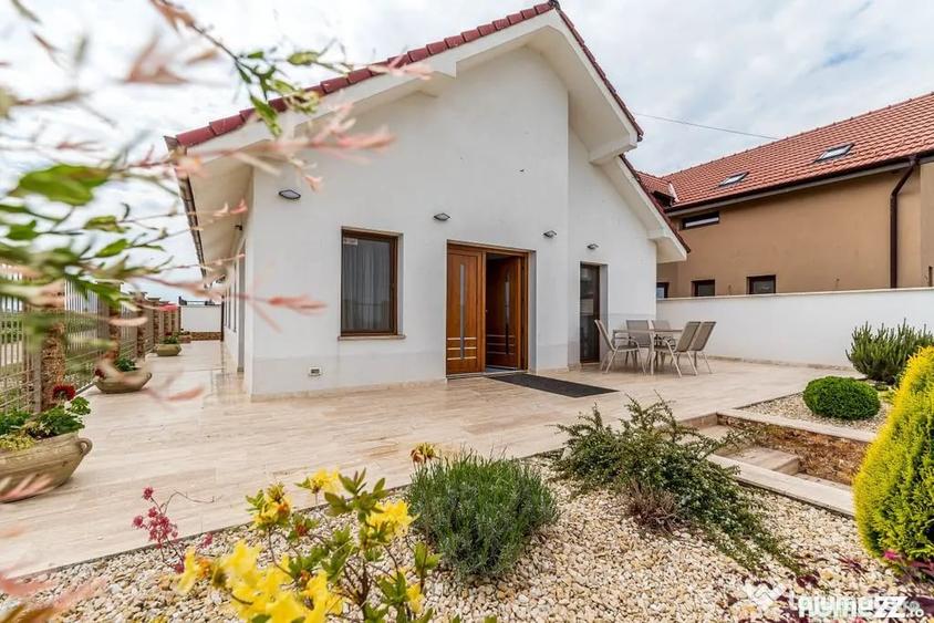 Casă cu 4 camere cu Teren 300 Mp în Tisa
