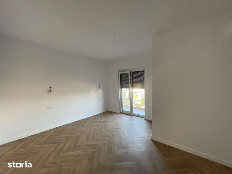 Casă cu 4 camere cu Teren 325 Mp în Sânandrei
