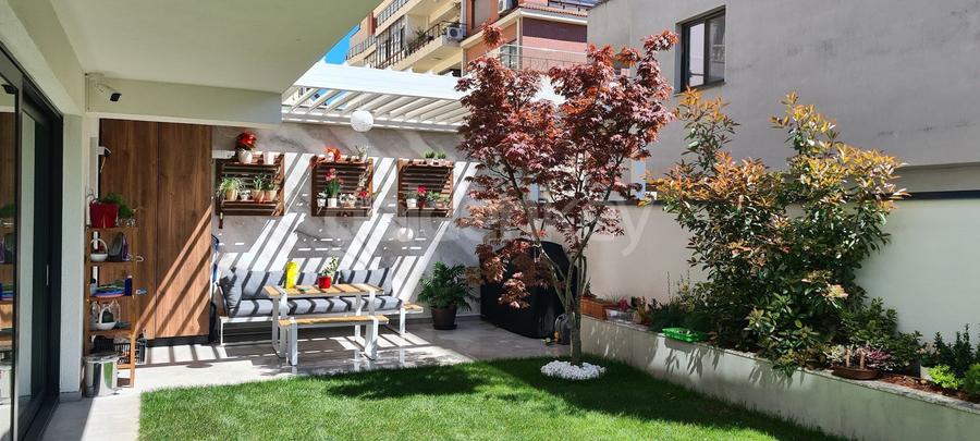 Apartament cu 4 camere decomandat, mobilat în Herăstrău