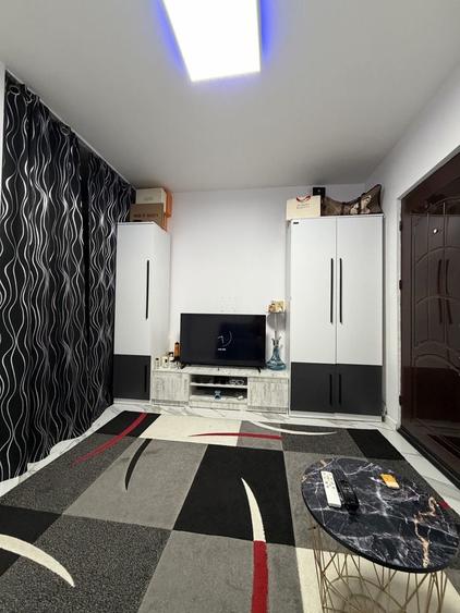 Garsonieră decomandată în Exterior Vest