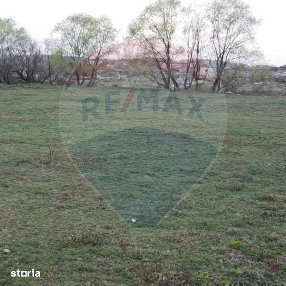 Teren de 6322 mp, în Central
