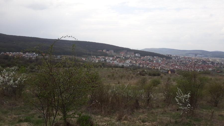 Teren intravilan de 2533 mp, în Europa