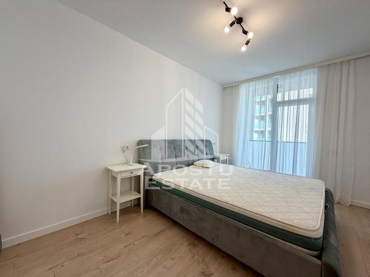 Apartament cu 2 camere decomandat, mobilat în Torontalului