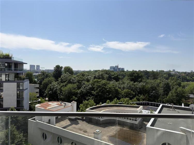 Apartament cu 2 camere semidecomandat în Herăstrău