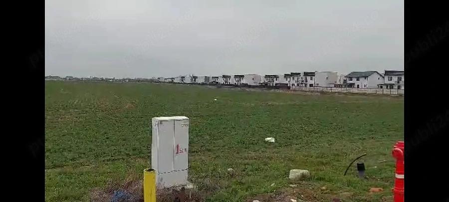 Teren de 476 mp, în Domnești