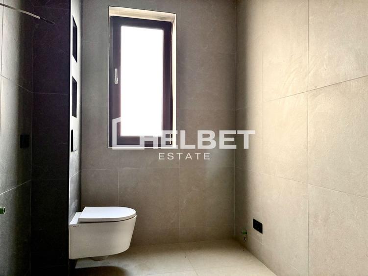 Duplex cu 4 camere cu Canalizare în Central