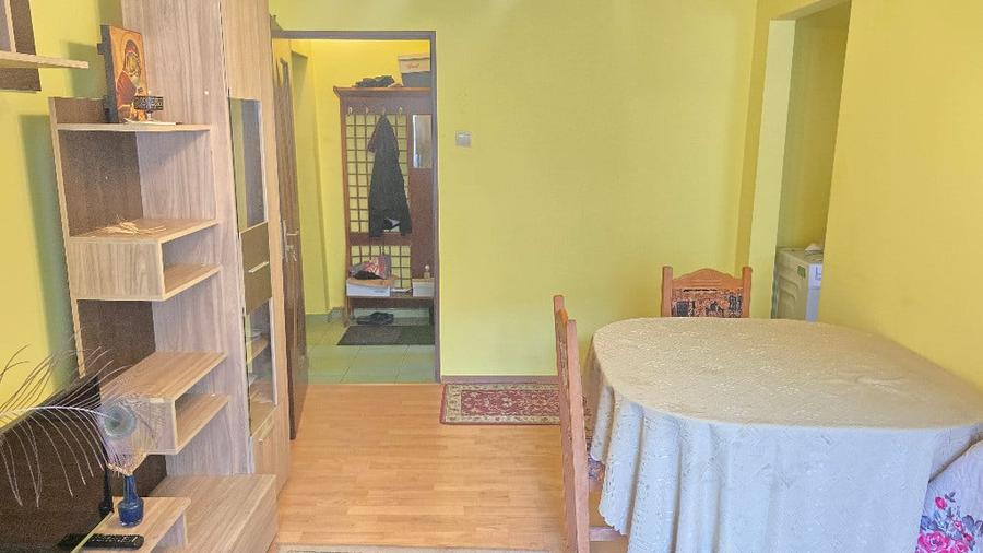 Apartament cu 2 camere semidecomandat în Dacia