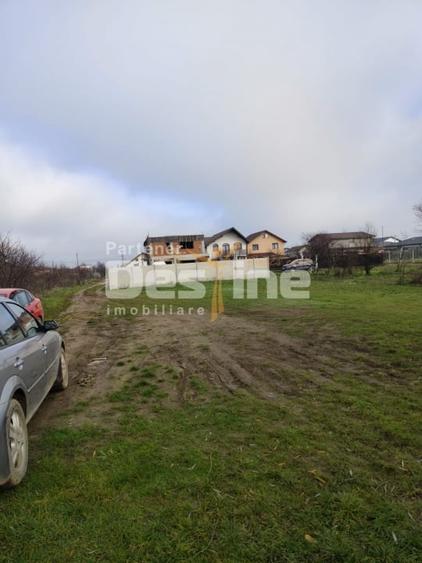 Teren Construcții intravilan de 600 mp, în Domnești