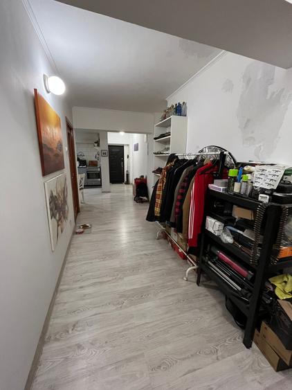 Apartament cu 4 camere decomandat în Bucur Obor