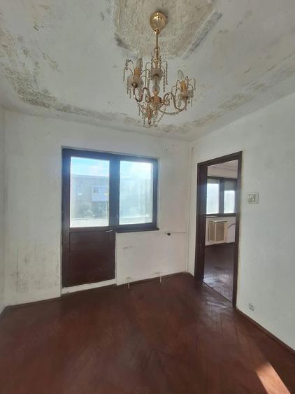 Apartament cu 2 camere nedecomandat în Central