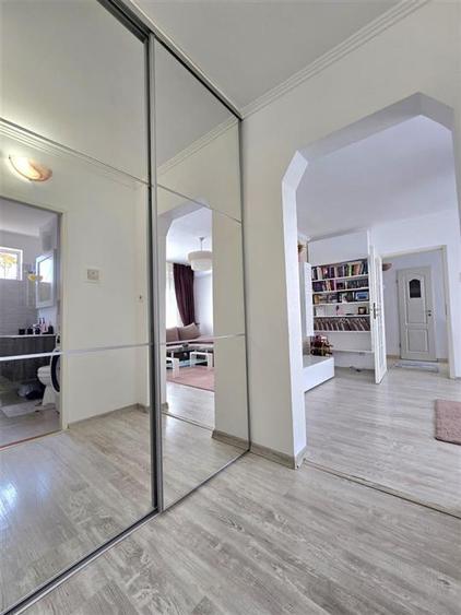 Apartament cu 2 camere semidecomandat în Iosia-Nord