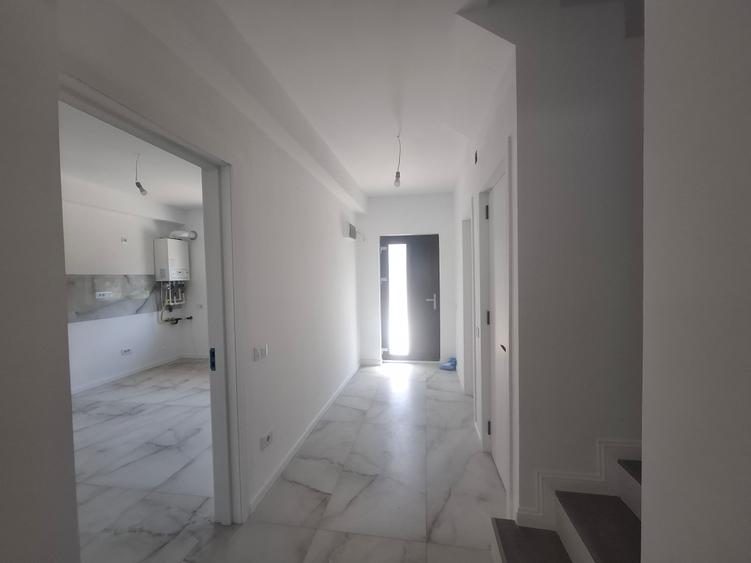 Duplex cu 5 camere cu Canalizare în Bragadiru