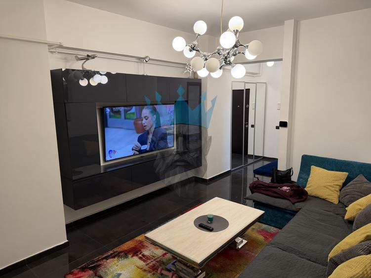 Apartament cu 2 camere semidecomandat, mobilat în P-ța Alba Iulia