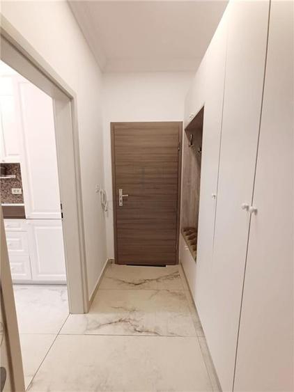 Apartament cu 3 camere decomandat, mobilat în Chișoda