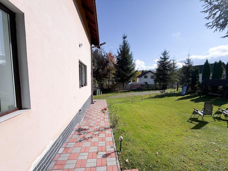 Casă cu 6 camere cu Canalizare în Bran