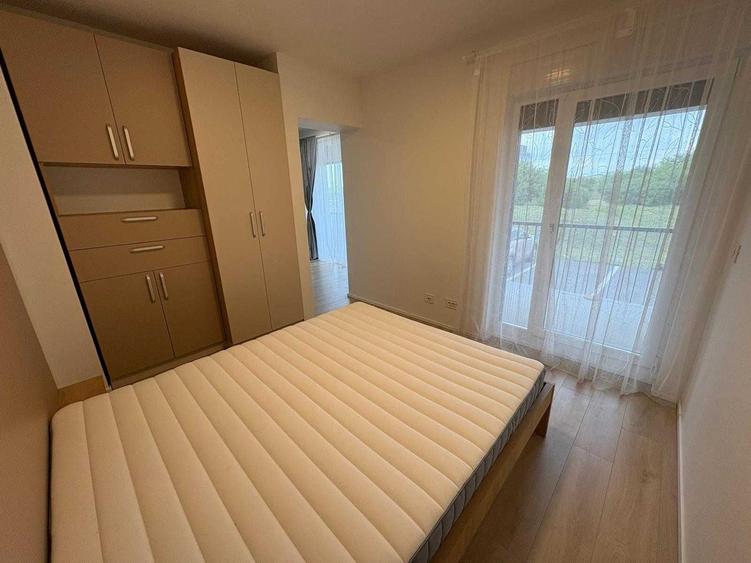 Apartament cu 2 camere decomandat în Lipovei