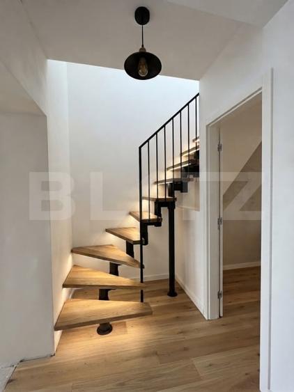 Duplex cu 5 camere cu Canalizare în Ghiroda