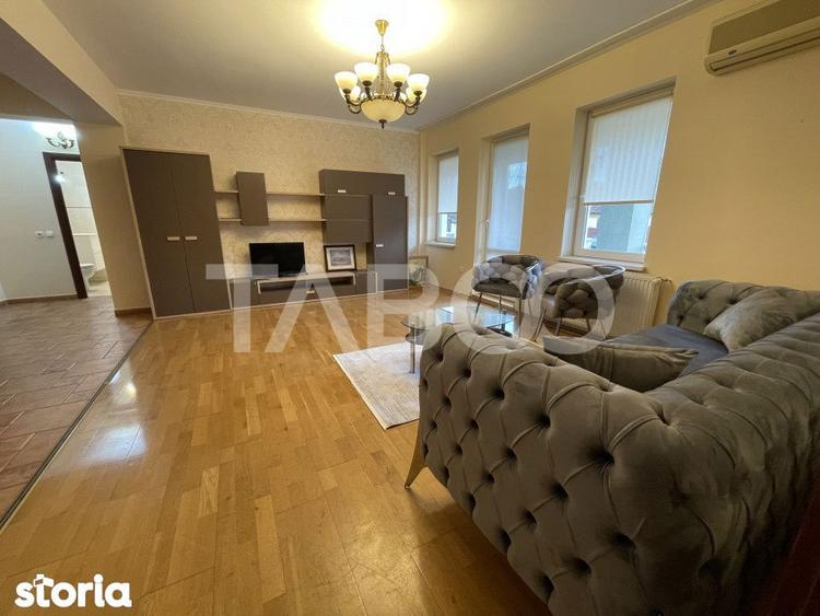 Apartament cu 4 camere decomandat, mobilat în Ștrand