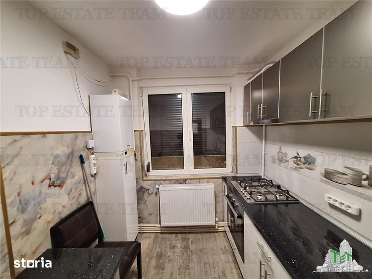 Apartament cu 2 camere semidecomandat în Independenței