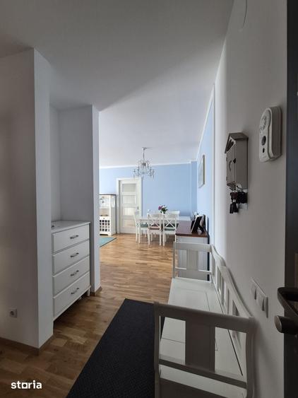 Apartament cu 4 camere decomandat în Central