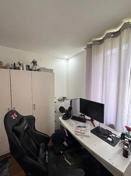 Apartament cu 2 camere semidecomandat, mobilat în Central