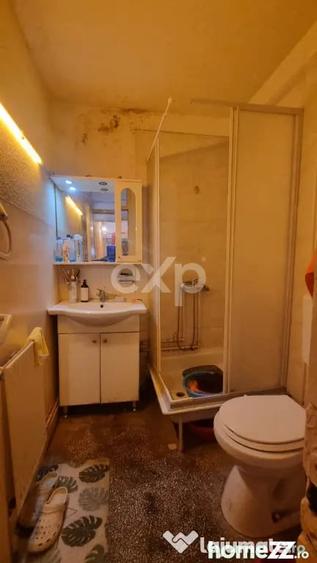 Apartament cu 4 camere decomandat în Gară