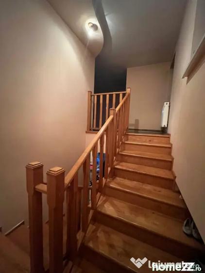 Casă cu 5 camere cu Teren 581 Mp în Central