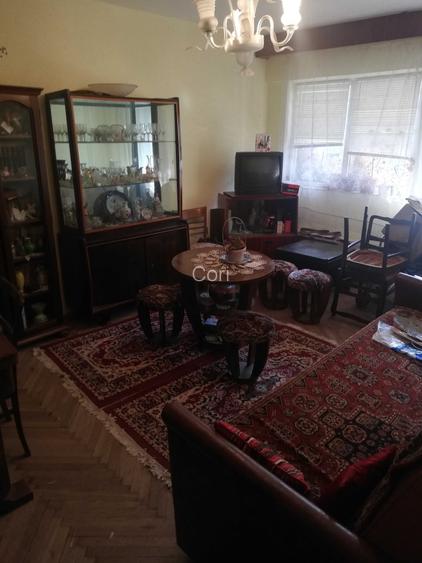 Vand apartament 2 camere ultracentral