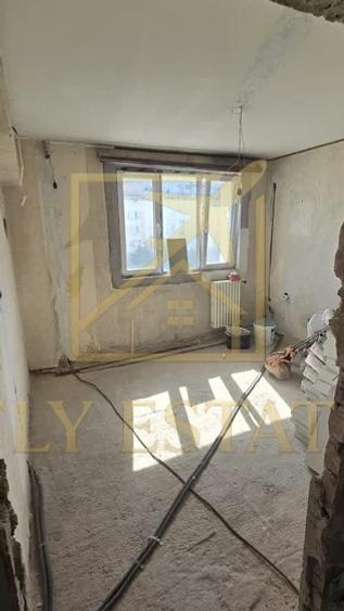 Apartament cu 2 camere în Mihai Bravu
