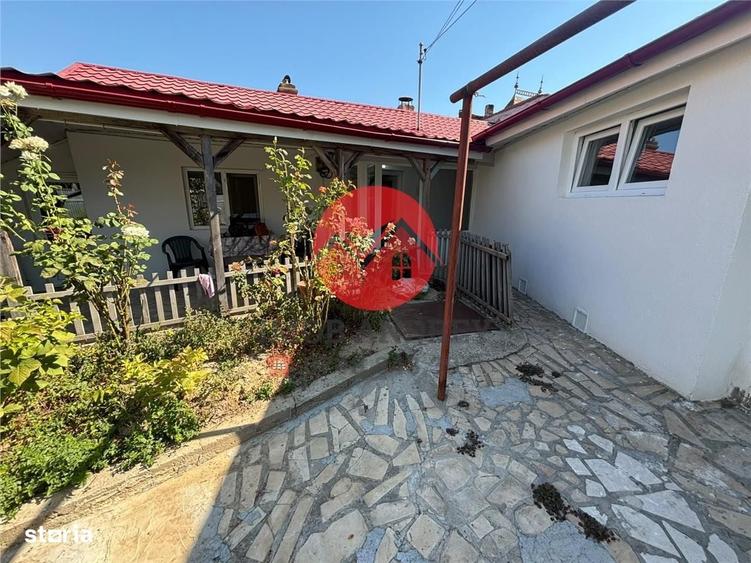 Casă cu 3 camere în Central