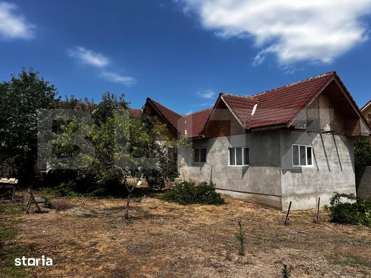 Casă cu 4 camere cu Teren 470 Mp în Cernele