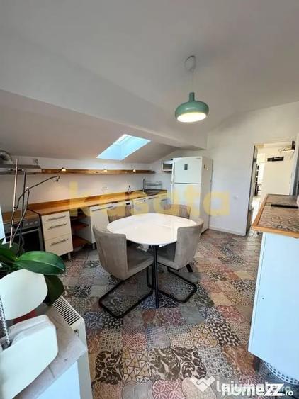 Apartament cu 3 camere decomandat în Est