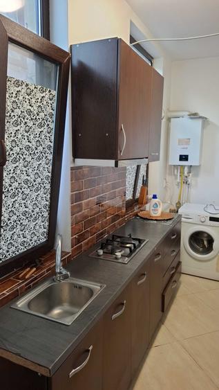Casă cu 4 camere cu Teren 350 Mp în Unirii