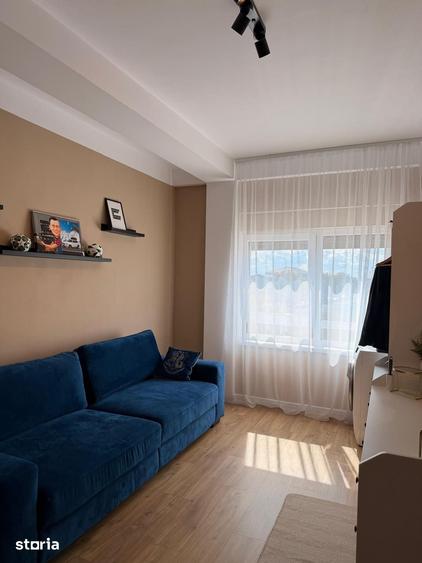 Apartament cu 3 camere în Dumbrăvița