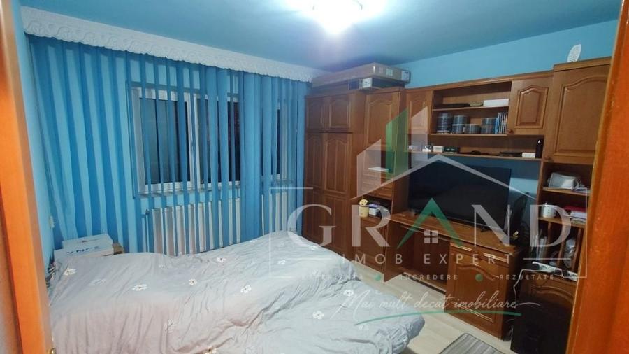 Apartament cu 2 camere decomandat, mobilat în Între Lacuri