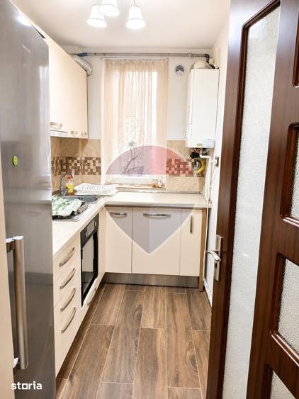 Apartament cu 2 camere semidecomandat, mobilat în Central