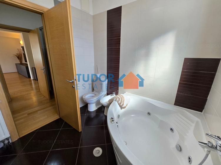 Apartament cu 4 camere în Herăstrău