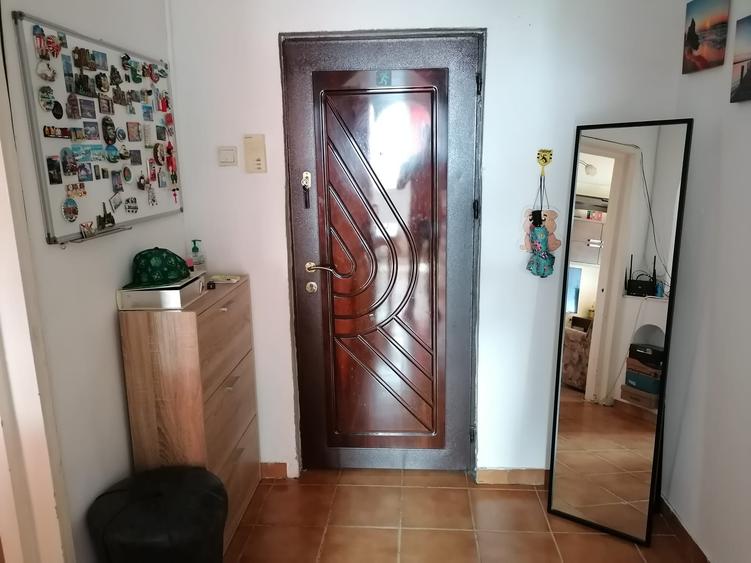 Apartament cu 2 camere decomandat în Vlahuță