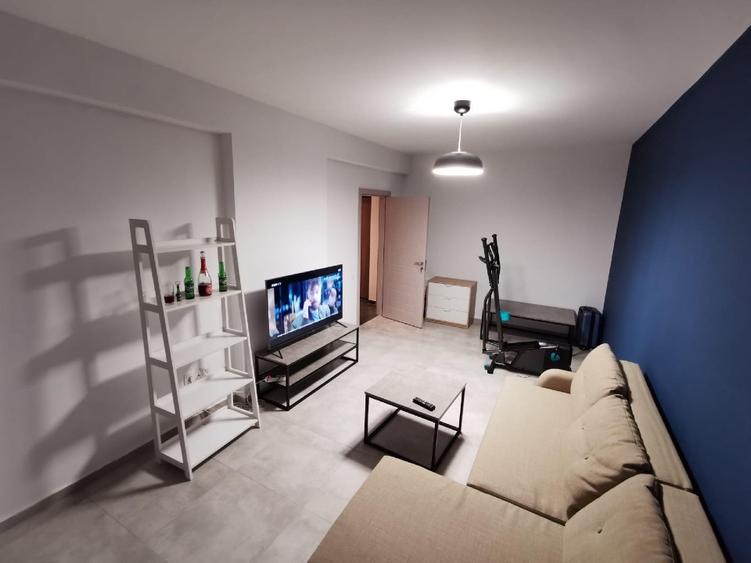 Apartament cu 2 camere decomandat în 1 Decembrie 1918
