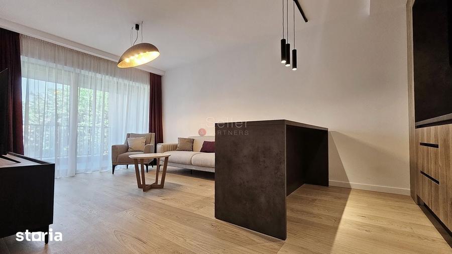 Apartament cu 3 camere, mobilat în Brașovul Vechi
